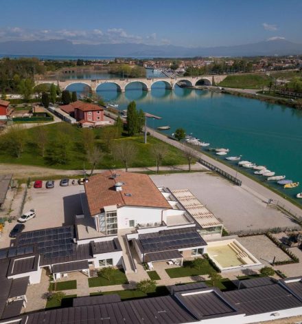 Peschiera del Garda Alloggi e camere. Aurora ArtHotel. Prenota ora il tuo appartamento